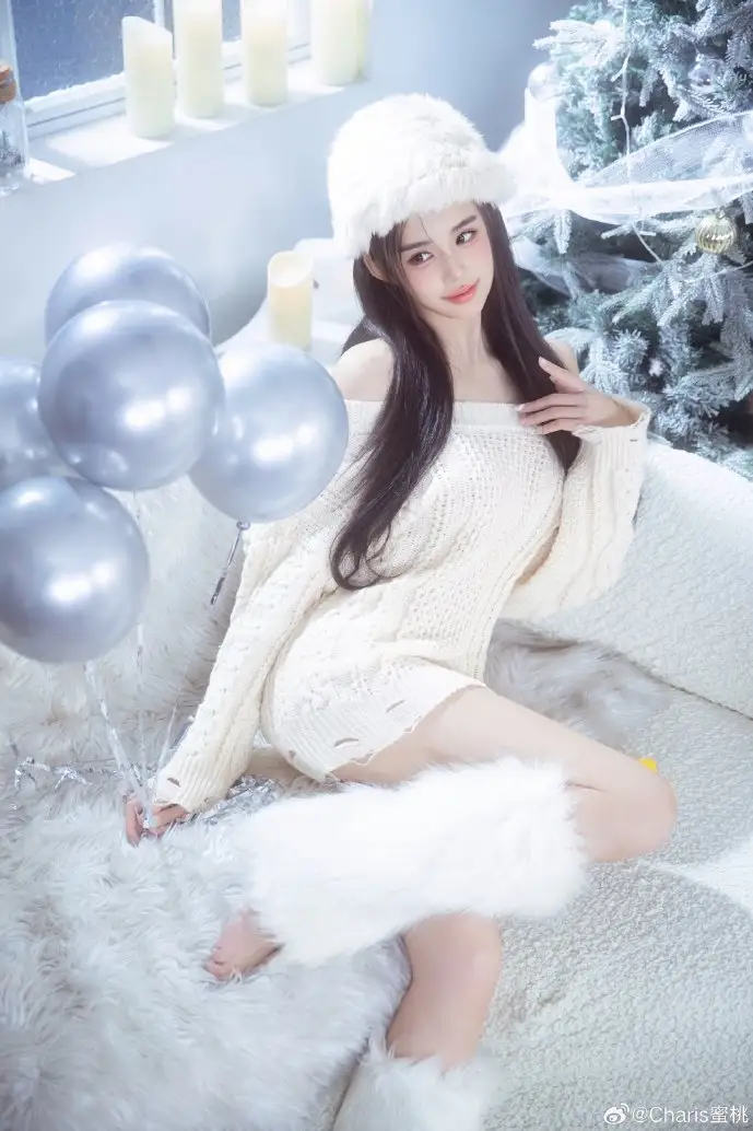 设计师使用画图软件工作场景